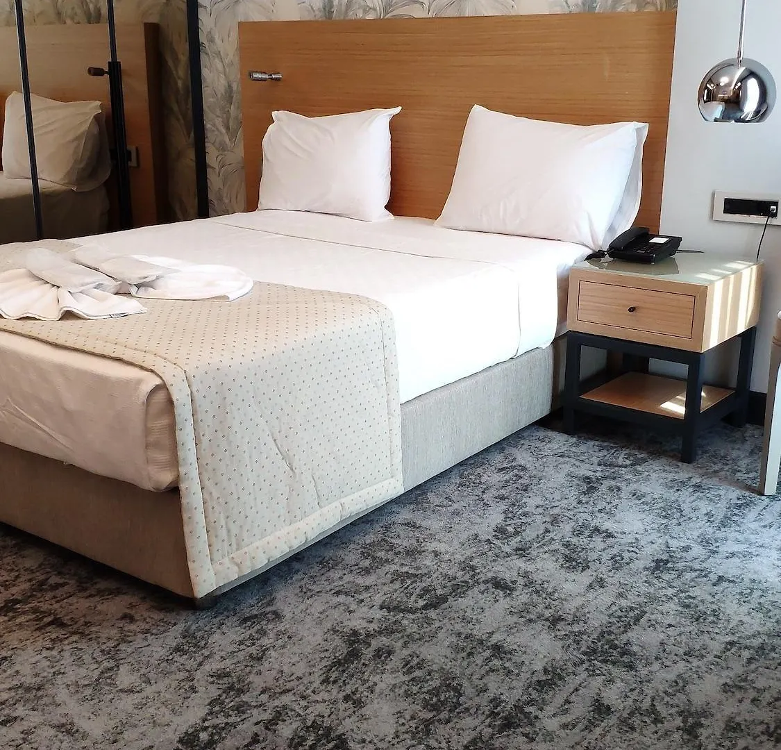 ****  Triada Hotel Karakoey Istanbul Turkey