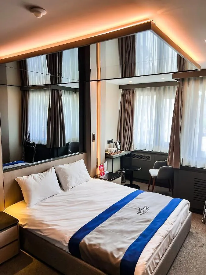 Triada Hotel Karakoey Istanbul