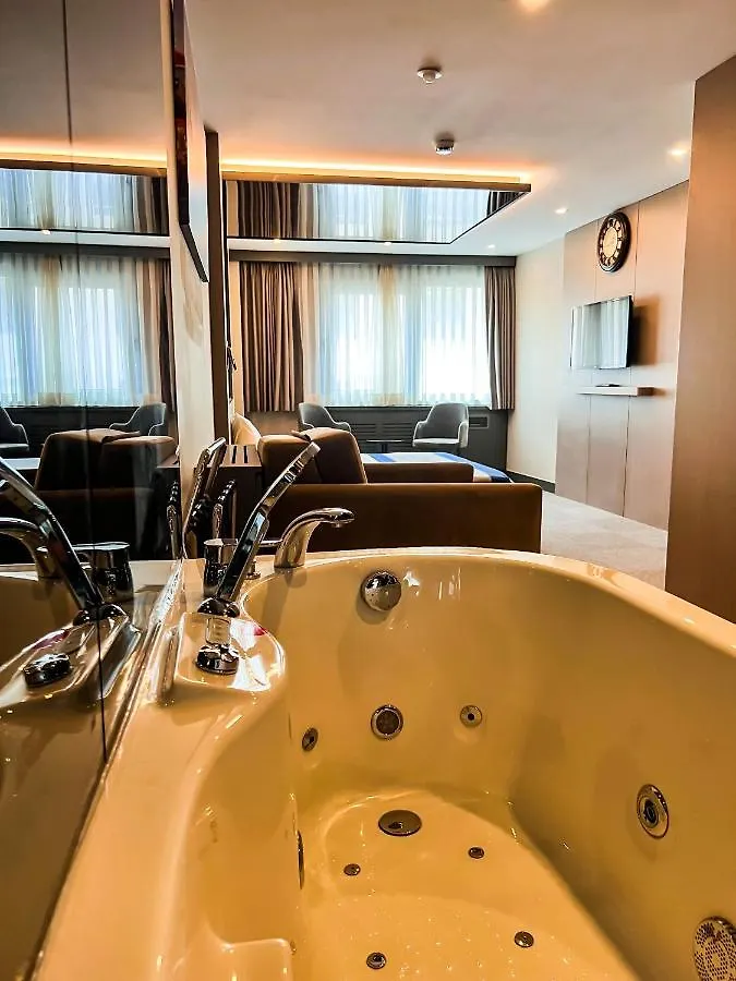 ****  Triada Hotel Karakoey Istanbul Turkey