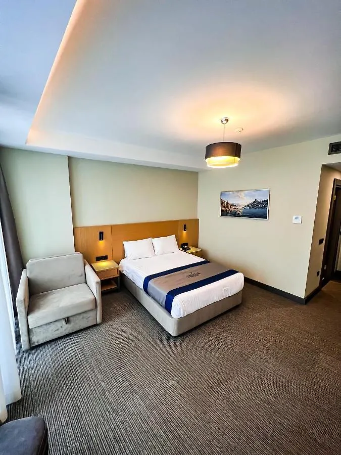 Triada Hotel Karakoey Istanbul